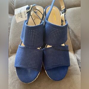 Liz Claiborne Wedges